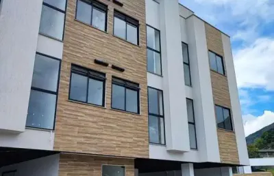 Cobertura para venda em teresópolis, bom retiro, 3 dormitórios, 2 suítes, 3 banheiros