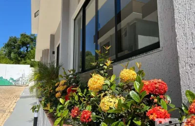 Casa em condomínio a 3 minutos do centro. 1º locação