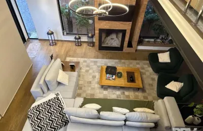 Casa com 5 quartos à venda na Rua Luiz Lengruber, 210, Iucas, Teresópolis