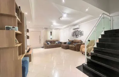 Sobrado 3 dormitórios sendo um suite maracanã praia grande
