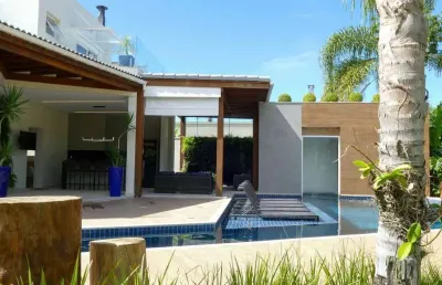 Venda | casa alto padrão em condomínio fechado | jardim acapulco | guarujá