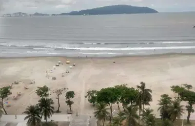 Apartamento frente ao mar - são vicente - amplo e arejado