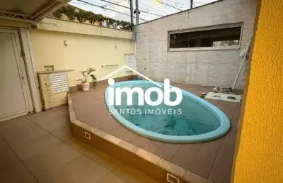 Casa térrea com 3 dormitórios na ponta da praia em santos/sp