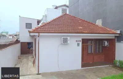 Casa no bairro higienópolis de 3 dormitórios 3 vagas desocupada