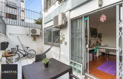 Apartamento térreo com pátio de 1 dormitório no bairro santa cecilia