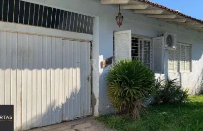 Casa 4 dormitórios 3 banheiros garagem coberta para 3 + carros