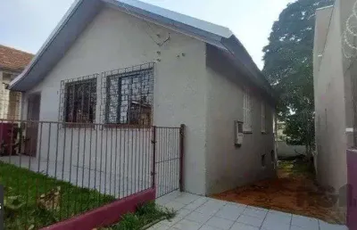 Casa no sarandi com 3 dormitórios próximo da baltazar