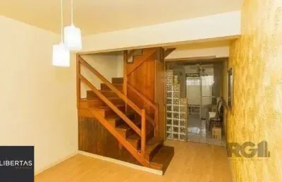 Casa em condomínio fechado com 3 quartos à venda na Avenida José Aloísio Filho, 801, Humaitá, Porto Alegre
