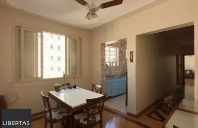 Apartamento 3 dormitórios, de frente e reformado, no centro histórico