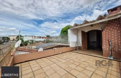 Casa com 4 dormitórios  no bairro jardim leopoldina