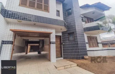 Casa com 240m², 3 dormitórios, 6 vagas no bairro sarandi