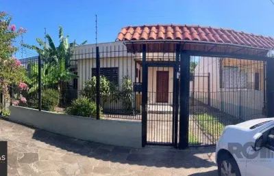 Casa com 3 quartos à venda na Rua Abílio Miller, 194, Jardim Itu Sabará, Porto Alegre