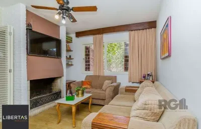 Casa 172m² - 3 dormitórios, 3 vagas no bairro teresópolis