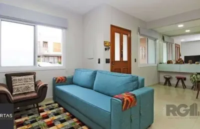 Casa 129m² - 3 dormitórios, 2 vagas no bairro hípica