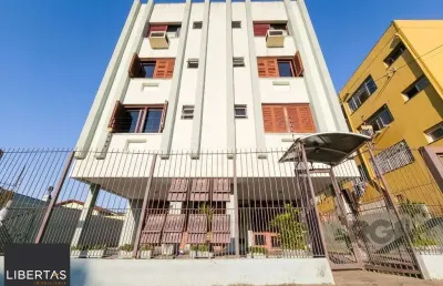 Cobertura, 2 quartos, 1 suite, dependência de empregada, 1 vaga de garagem, bair