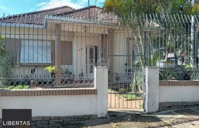Casa para venda - 384m², 3 dormitórios, sendo 1 suites, 3 vagas - teresópolis