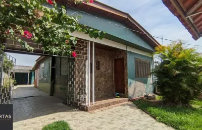 Casa à venda em porto alegre, localizada na avenida vinte e um de abril, no bair