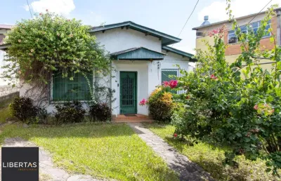 Casa com 3 quartos à venda na Rua Professor Clemente Pinto, 51, Medianeira, Porto Alegre