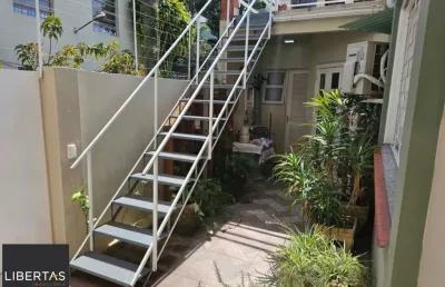 Apartamento com 2 dormitórios e 69m² de área privativa no bairro auxiliadora