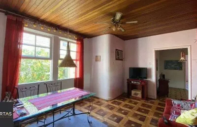 Ótimo apartamento 3 dormitorios de frente com sacada próximo a redenção