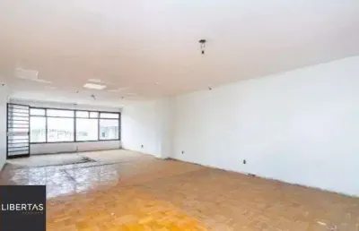 Ótima casa no bairro três figueiras, com 4 dormitórios e 5 vagas de garagem