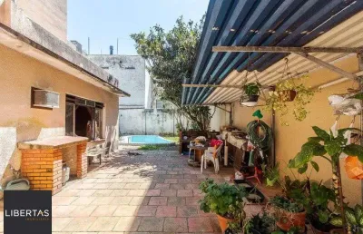 Casa com 3 quartos à venda na Rua Silva Só, 147, Santa Cecília, Porto Alegre
