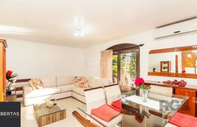 Casa de 266m² - 5 dormitórios, 5 vagas no bairro são joão