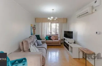 Casa com 3 quartos à venda na Avenida Engenheiro Ary de Abreu Lima, 311, Jardim Europa, Porto Alegre