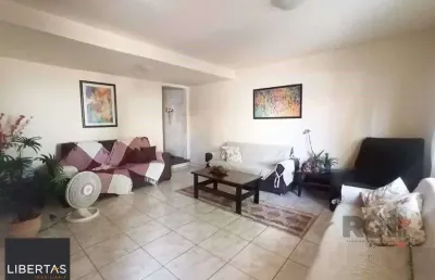 Sobrado 5 dormitórios, 4 suites, pátio, piscina, 1 vaga - bairro menino deus