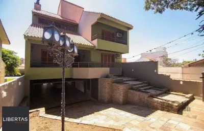 Casa para venda - 443m², 3 dormitórios, 4 vagas - alto petrópolis