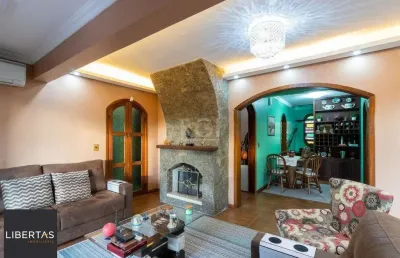 Casa para venda - 232.5m², 3 dormitórios, sendo 1 suites, 4 vagas - nonoai