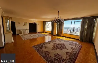 Apartamento super amplo em frente a santa casa, centro histórico - poa