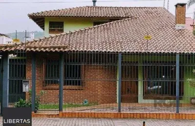 Casa de 3 dormitórios e 2 suítes no bairro partenon