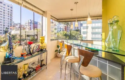 Vende-se apartamento mobiliado com 3 quartos e 134 m² - mont serrat