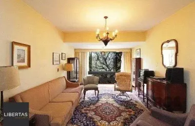 Vende-se amplo apartamento 3 quartos com suíte e 2 vagas no coração do moinhos d
