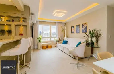 Apartamento decorado com 3 dorms, suíte e 2 vagas no petrópolis