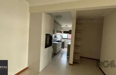 Vende-se excelente apartamento 2 quartos com suíte, 2 vagas cobertas, com churra