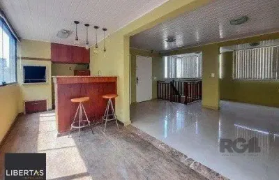 Vende-se ampla cobertura 2 quartos com suíte e vaga coberta e escriturada - 134m