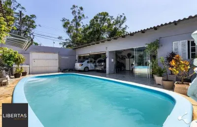 Casa com piscina no bairrro jardim planalto em porto alegre