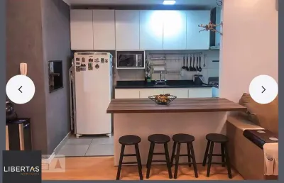 Apartamento 2 dormitórios com 1 suíte semi mobiliado com vaga no bairro cristal