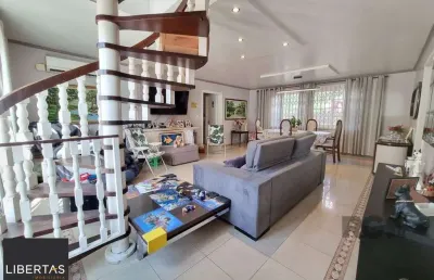Casa 4 dormitórios, 4 vagas, espaço gourmet, piscina, jardim do salso porto aleg
