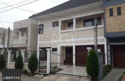 Casa para venda - 272m², 3 dormitórios, sendo 1 suítes, 2 vagas - hípica