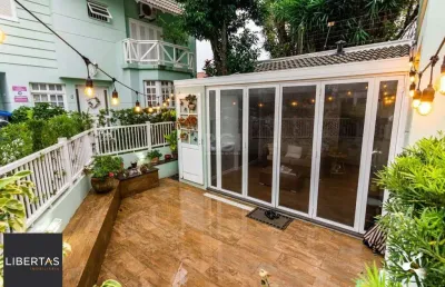 Casa 4 dormitórios com gardem no guaruja - porto alegre - rs