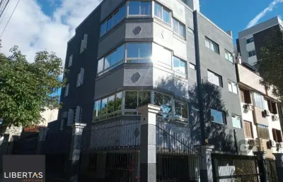 Vende prédio com 3 apartamentos, 9 dormitórios, 3 suíte, 3 salas amplas com chur