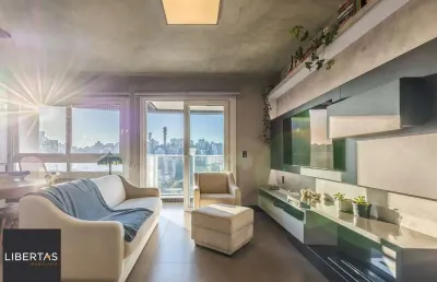 Próximo a praça da encol vende-se apartamento mobiliado sendo  2 dormitórios (1
