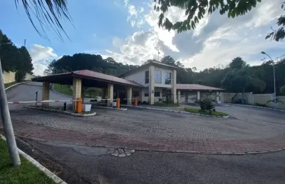 Terreno com 450 m²   localizado em condomínio fechado
