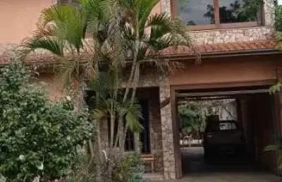Casa com 4 quartos à venda na Rua Onze de Junho, --, Niterói, Canoas