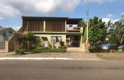 Sobrado com 233,00 m² área privativa no bairro niterói canoas rs