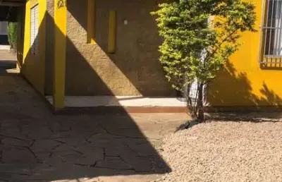 Casa de alvenaria com 144,00m² área construída terreno 500m² rua são lourenço
