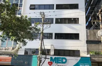 Sala comercial mobiliada com 42 m² no centro de canoas.